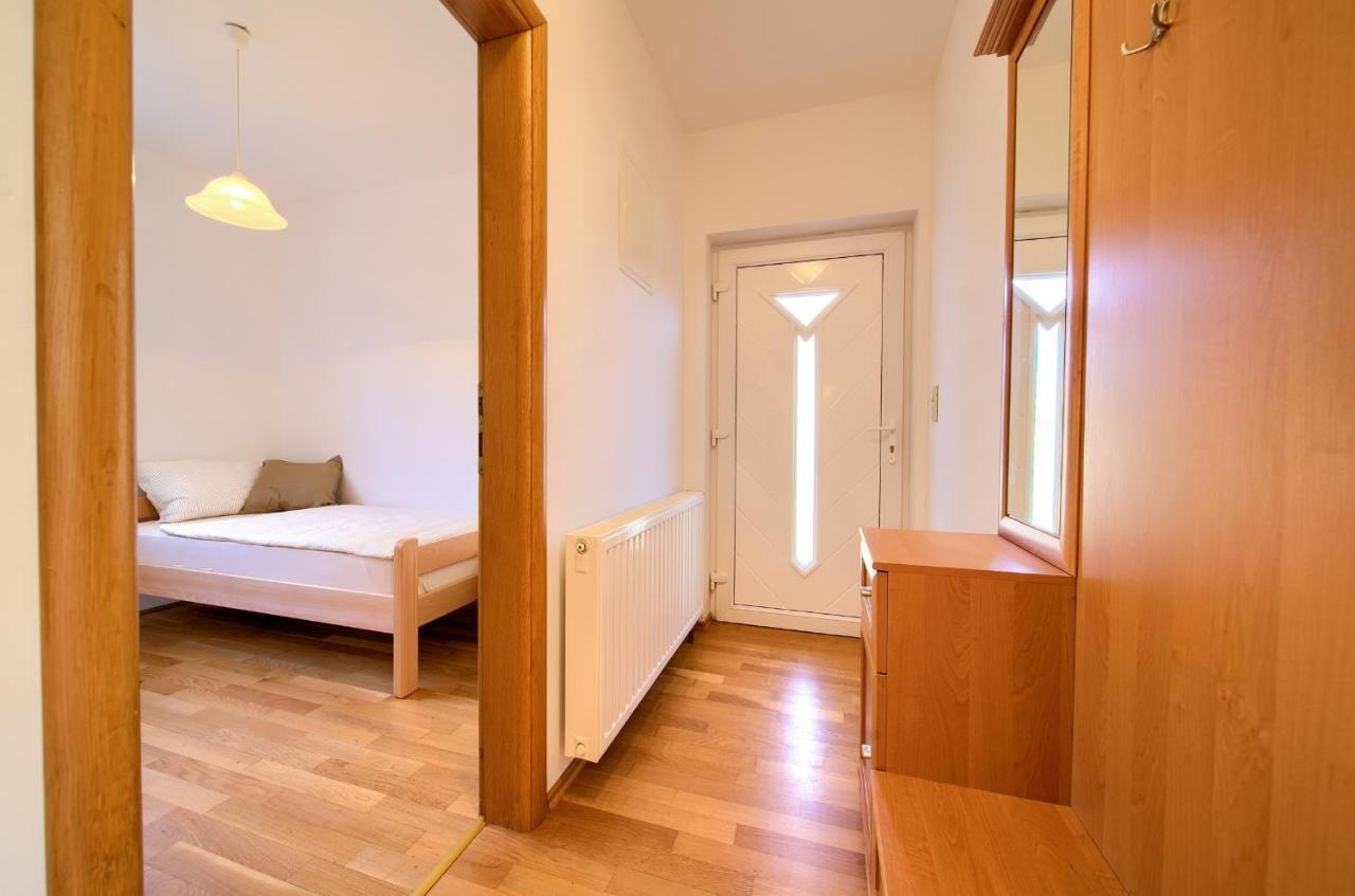 Happy Point Apartment Krk Town Exterior photo