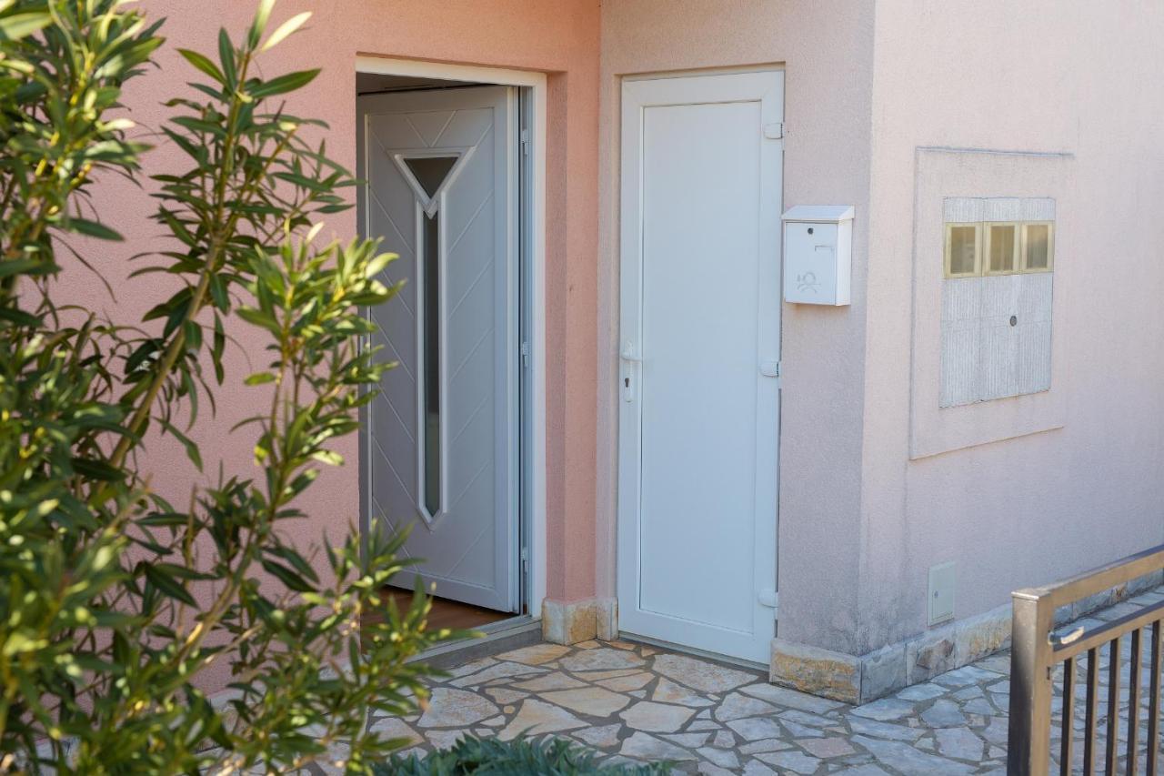 Happy Point Apartment Krk Town Exterior photo