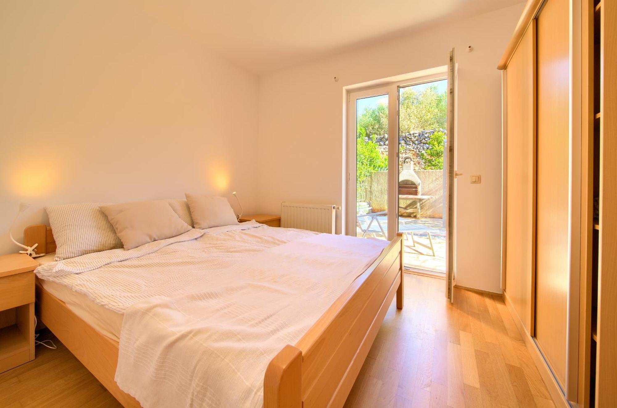 Happy Point Apartment Krk Town Exterior photo